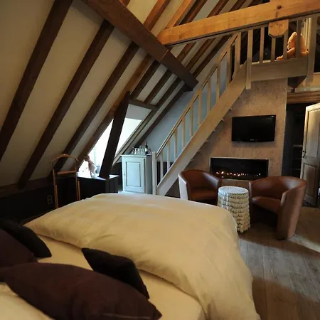 De Rentmeesterhoeve Bed & Breakfast 4*
